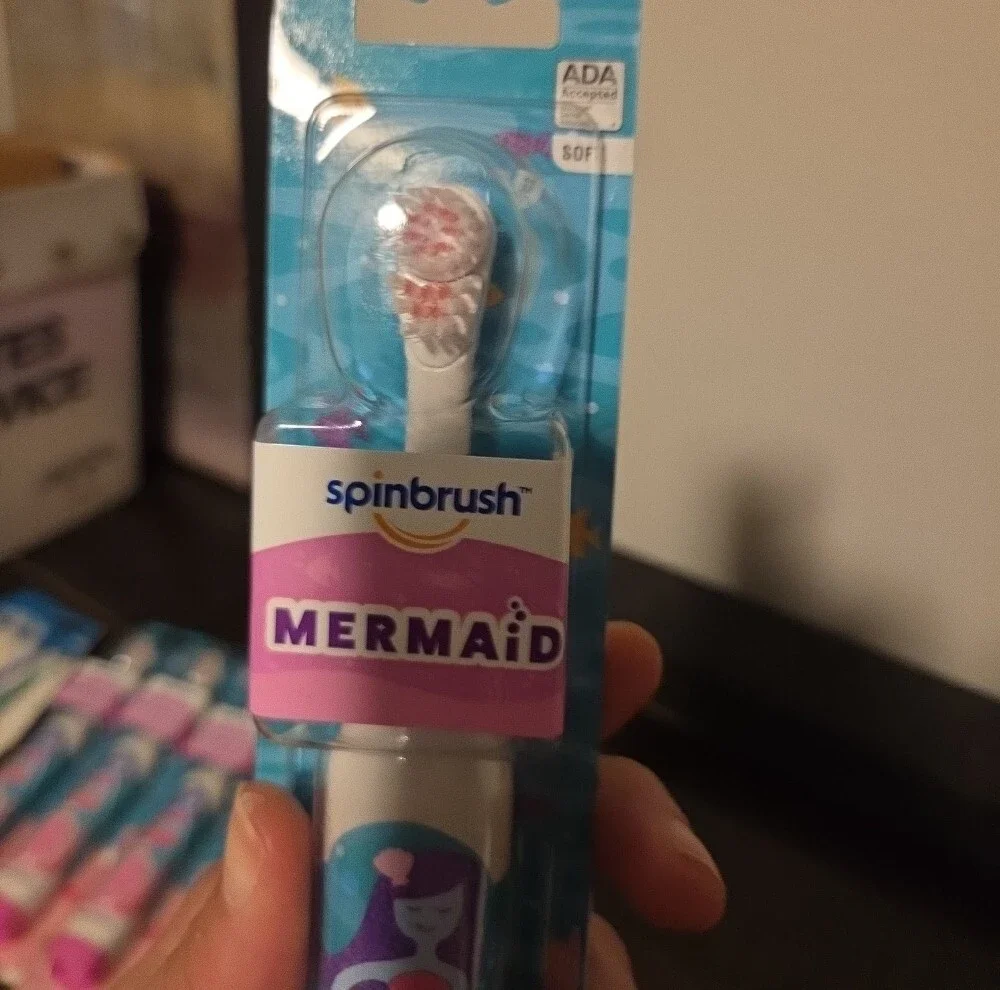 2-Mermaid Kids Electric Toothbrush NiB